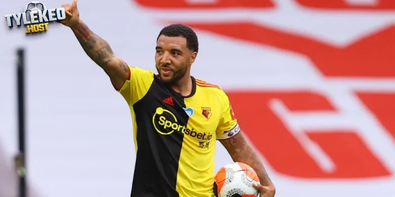Các ngôi sao chạy cánh của Anh bị Troy Deeney chỉ trích