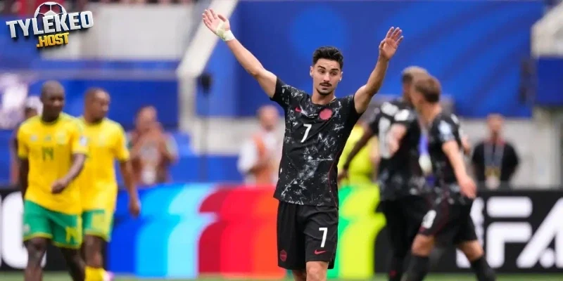 Eustaquio tỏa sáng, đưa Canada tiến vào vòng 1/16 World cup