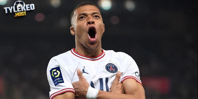 Con dao 2 lưỡi từ sự ưu ái mà Kylian Mbappe có được