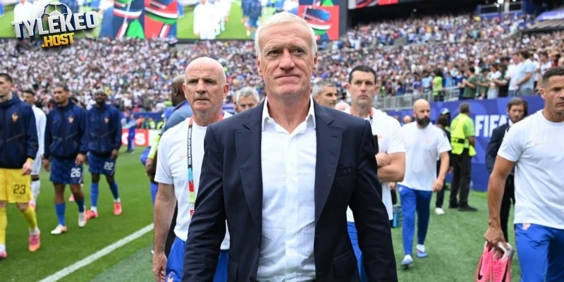 Didier Deschamps đưa ra nhận xét về Ousmane Dembele