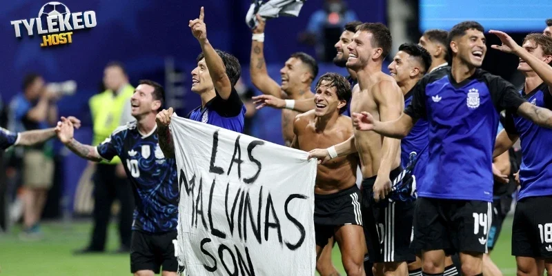 FIFA vào cuộc làm rõ những diễn biến sau trận đấu