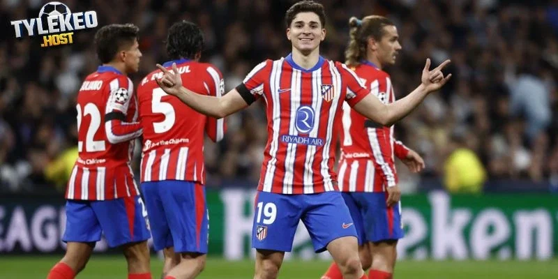 Julian Alvarez thể hiện tham vọng khoác áo Barcelona