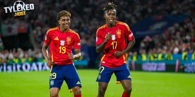 Nico Williams trở thành niềm hy vọng trên tuyến đầu