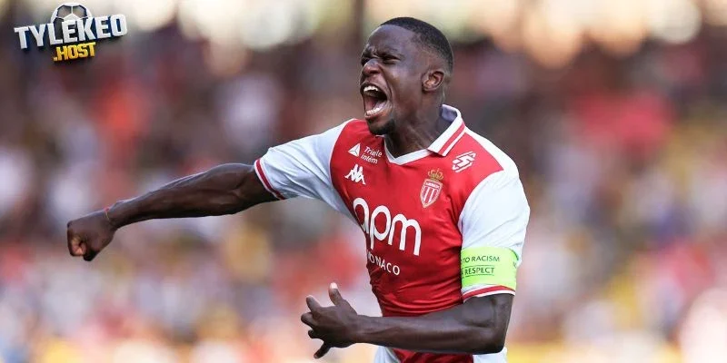 Bóng đá hiện đại đặt Paul Pogba trước bài toán thích nghi