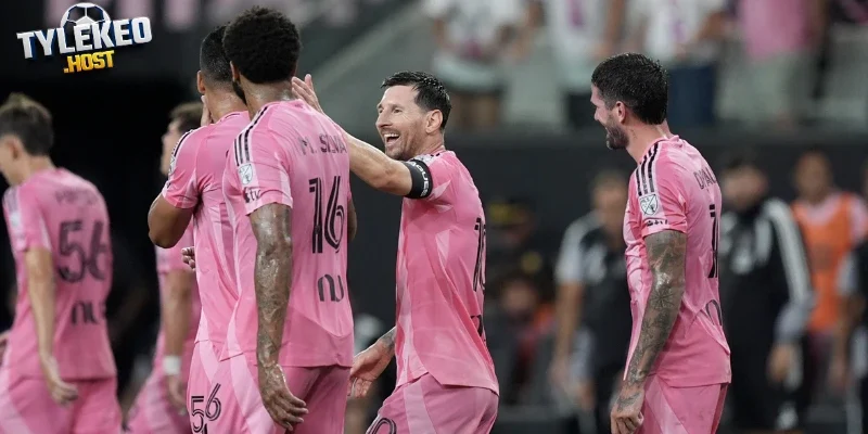 Kỷ lục ghi bàn của Lionel Messi đi vào lịch sử bóng đá