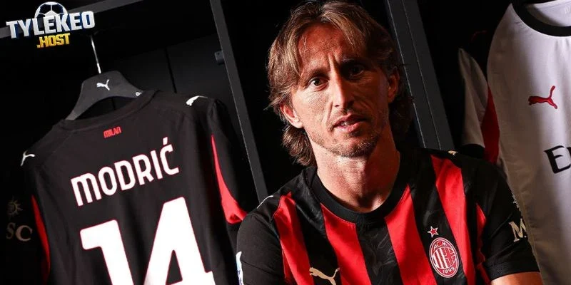 Luka Modric tiếp tục gia hạn với AC Milan ở mùa giải mới